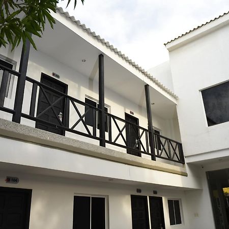 Hotel El Emigrante Пуерто Коломбия Екстериор снимка