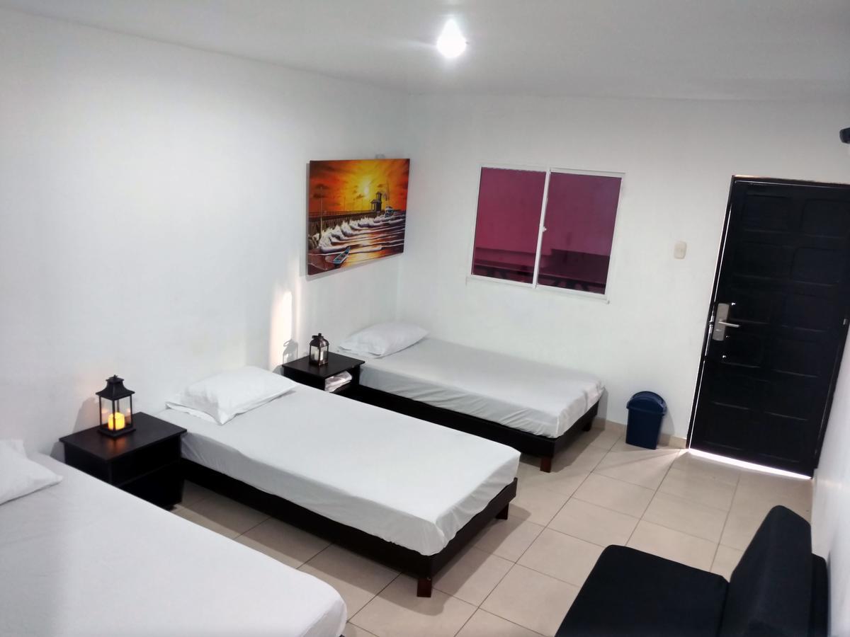 Hotel El Emigrante Пуерто Коломбия Екстериор снимка
